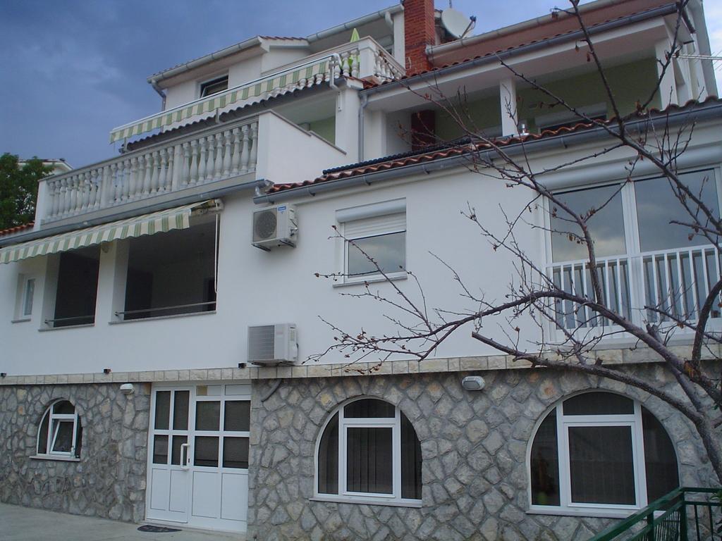 Apartman Kondic Omišalj Rum bild
