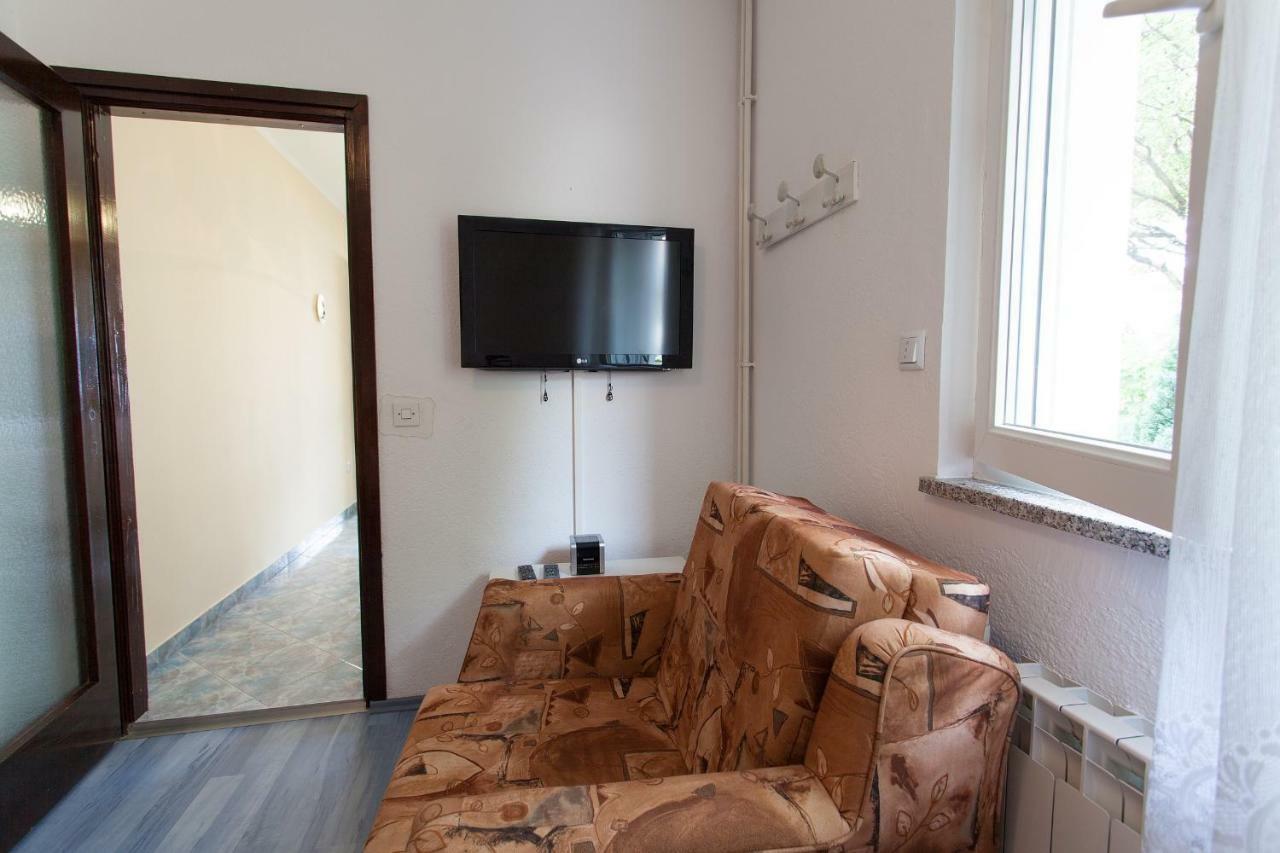 Apartman Kondic Omišalj Exteriör bild