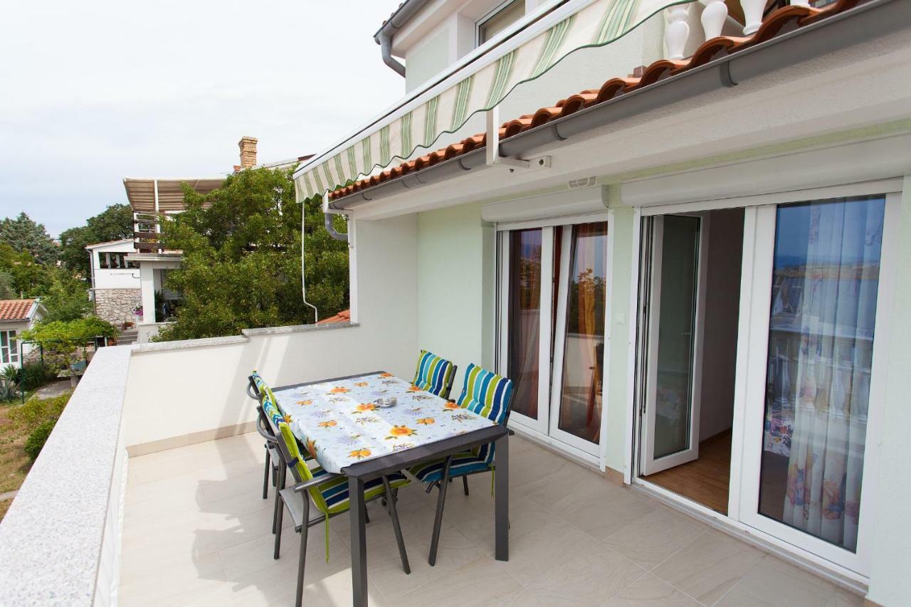 Apartman Kondic Omišalj Exteriör bild